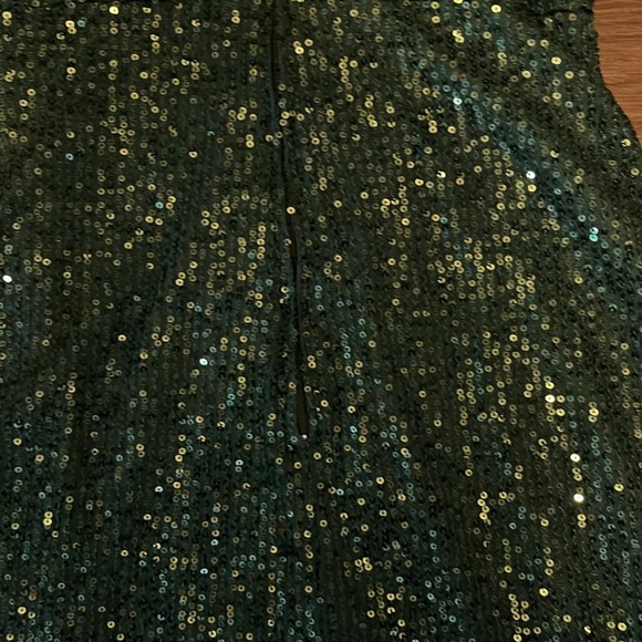 Green formal sequined dress - Picture 8 of 9